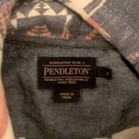 Pendleton pullover - Picture 3 of 3